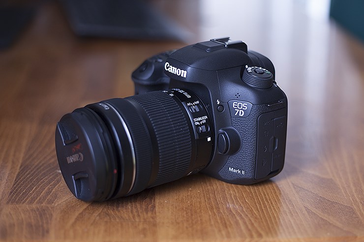 Canon-EOS-7D-Mark-II-recenzija-test_2.jpg